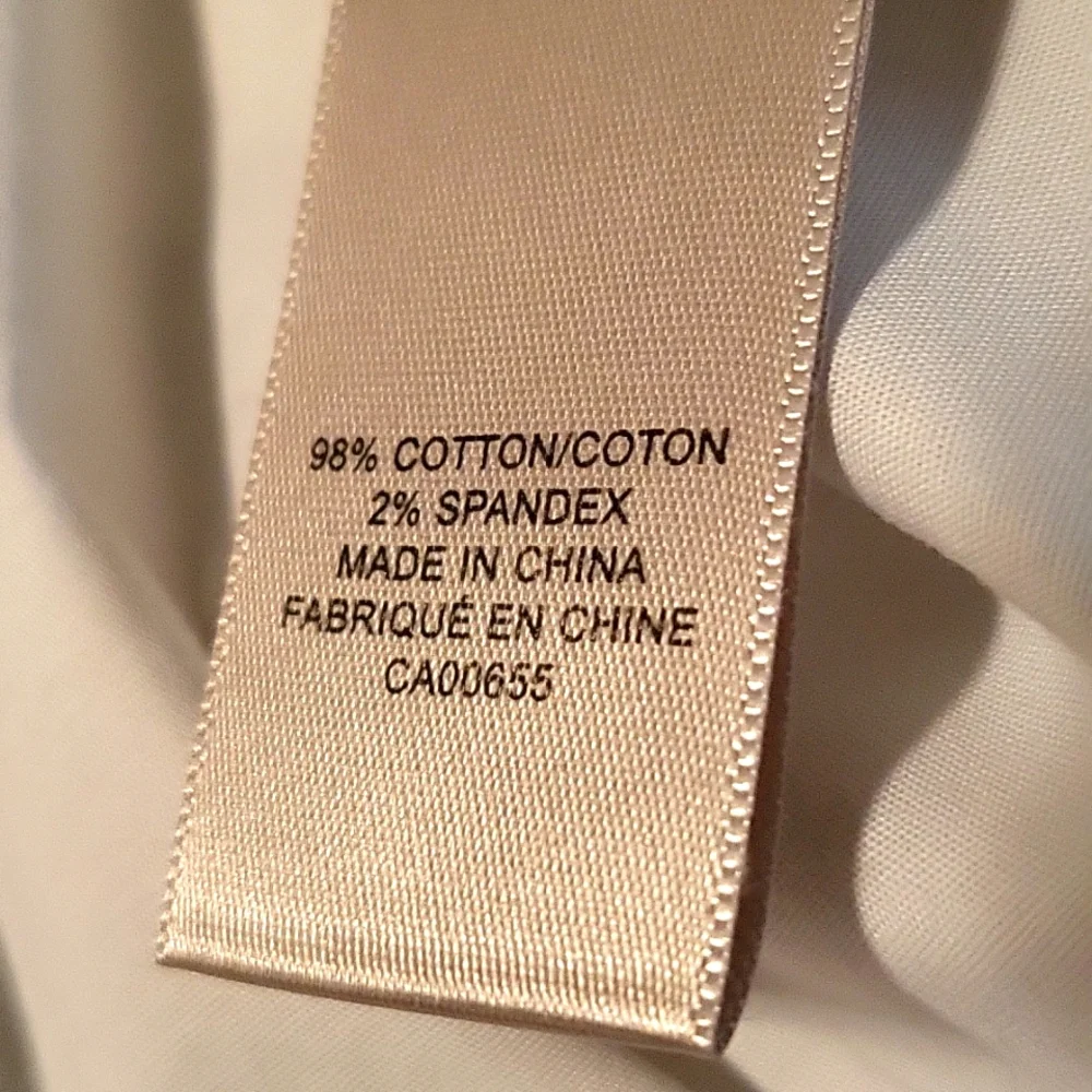 NWOT Crisp White Cotton Stretch Blouse, Short Sleeve, Ruffled V-neck, S - Picture 14 of 15